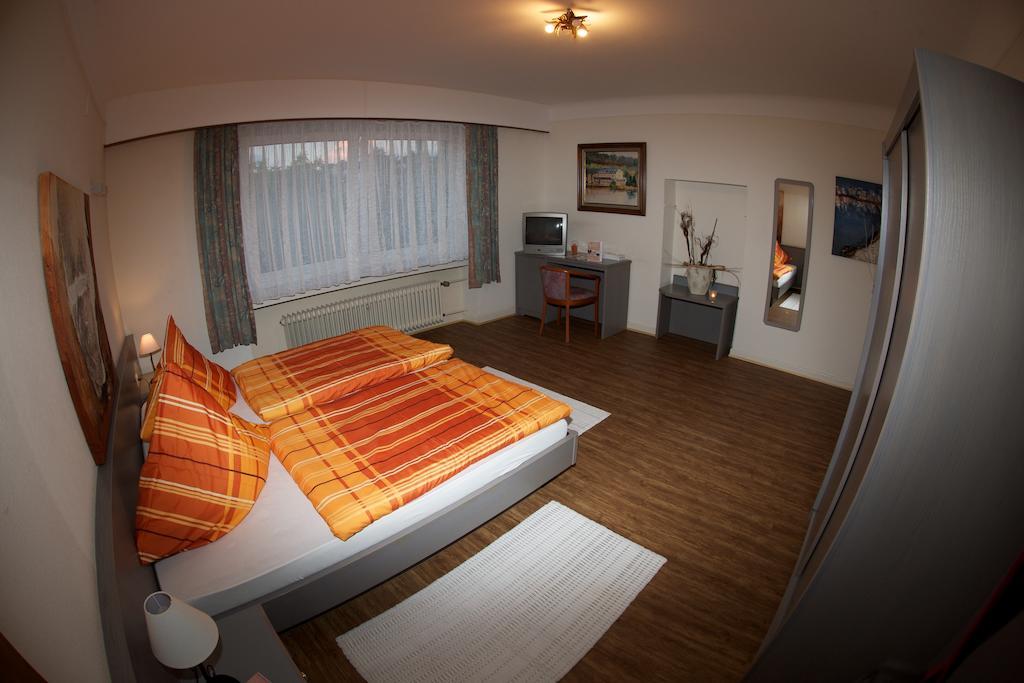 Auberge Du Chateau Stadtbredimus Room photo
